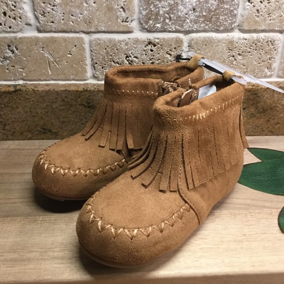 New Joe Fresh Toddler Girl Moccasin Boots - Size 9 - Picture 1 of 5